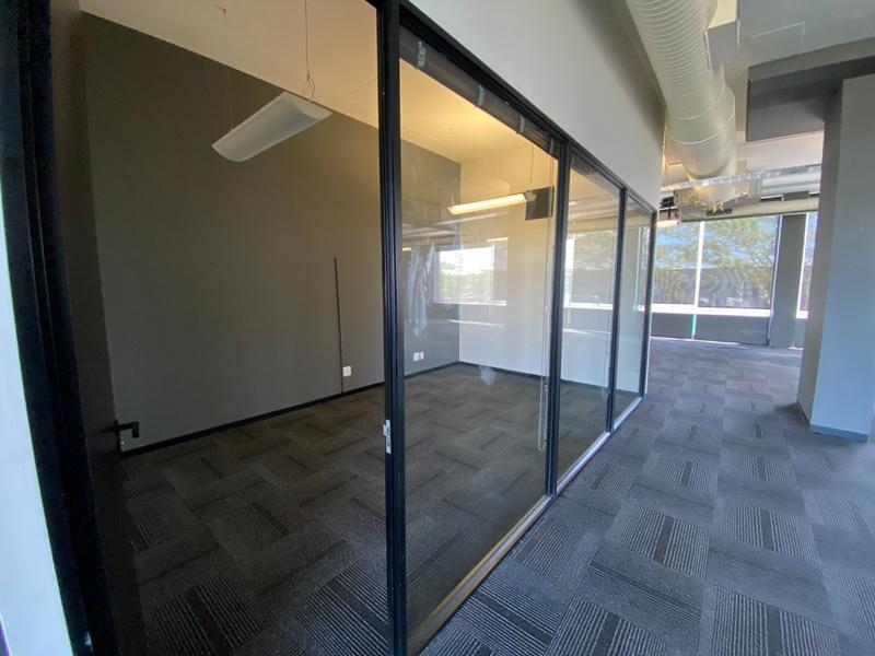 To Let commercial Property for Rent in Paarden Eiland Western Cape
